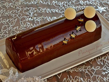 Buche fève, Tonka,  cassis et chocolat