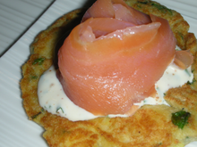 Blinis au saumon fumé pour l'apéritif