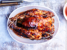 Chapon rôti au four