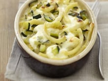 Gratin de macaroni et courgettes au fromage Carré Frais
