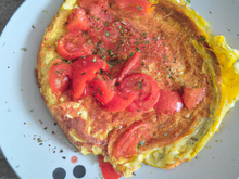 Omelette à la tomate