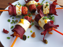 Brochette de grenailles au fromage de chèvre, chorizo et carvi