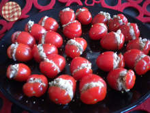 Tomates cocktails farcies au thon