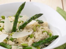 C'est le printemps : 3 façons originales de cuisiner les asperges