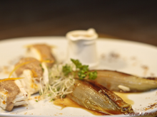 Poulet au chocolat et endives à l'orange