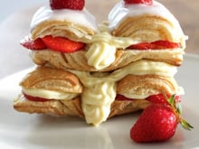 Mille-feuilles fraise / rhubarbe