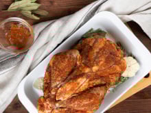 Pintade rôtie à l'ail au four