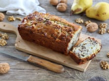 Cake aux Noix du Périgord AOP, roquefort et poires
