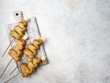 Cette recette ultra simple de feuilleté sapin sera parfaite pour votre apéritif de Noël !