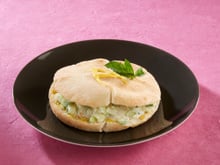 Pita végétarienne, concombre et menthe