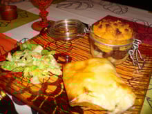 Parmentier de boudin aux pommes, feuilleté au livarot