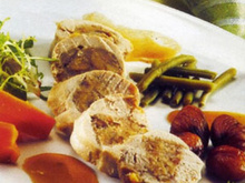 Suprême de pintade farci aux châtaignes, braisée de petits légumes