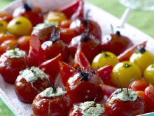 Tomates cerises farcies variées pour apéritif léger