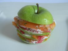 Carpaccio de pommes à la truite fumée