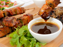 3 sauces au TOP pour accompagner vos brochettes