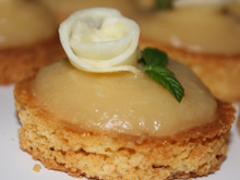 Tartelettes compote de pomme sur palets bretons