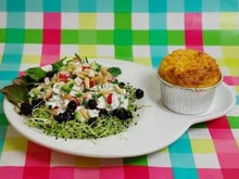 Salade fraîcheur acidulée et muffin carotte à La Faisselle Les 2 Vaches