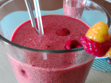 Smoothie framboises et fruits exotiques
