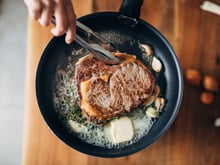 Le secret du chef Dani García pour remplacer l'huile et obtenir une viande grillée irrésistible