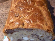 Cake crevettes, feta, noix