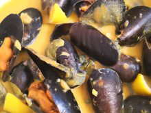 Moules au curry et zestes d'agrumes