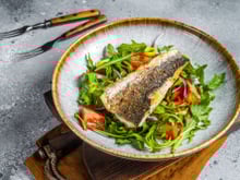 Que faire quand une arête de poisson reste coincée dans la gorge ?