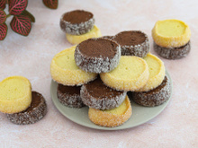 Duo de sablés diamant à la vanille et au cacao