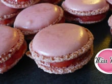 Macarons fraise Tagada traditionnels