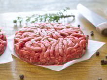 Rappel produit : ces steaks hachés vendus chez LIDL pourraient présenter une anomalie