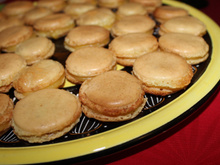 Macarons au sésame et au citron