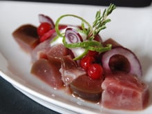 Aubergines et bonites marinées