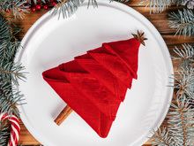 Nos plus beaux pliages de serviettes de Noël pour une déco de table parfaite !