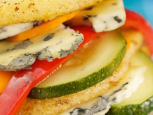 Millefeuille de panisse marseillaise aux légumes et à la Fourme d'Ambert