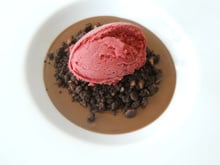 Parfait au cacao amer, crumble de cacao