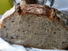 Miche de pain aux céréales