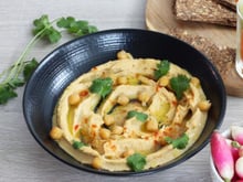 Journée internationale du houmous : notre chef dévoile ses astuces pour obtenir une texture onctueuse et digeste