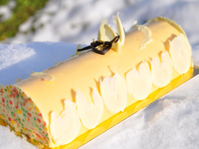 'Rouge Passion' : bûche aux fruits exotiques et à la fraise