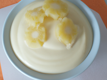 Crème originale à la vanille et ananas, légèrement relevée à l'ail