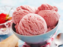Pas de sorbetière : la méthode infaillible pour faire des glaces maison avec 3 ingrédients