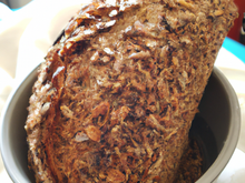 Cocotte de pain de seigle aux céréales