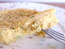 Flan aux asperges, miso et chèvre