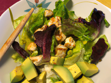 Salade d'avocats et de lotte au curry