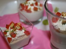 Panacotta de roquefort et crème aux noix