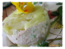 Millefeuille de pommes de terre et mousse de thon fumé au fromage de Mme LOIC