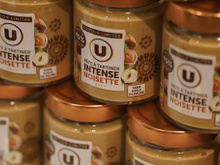 Cette enseigne de supermarchés lance une pâte à tartiner similaire à la El Mordjene avec 45 % de noisettes