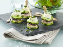 Canapés d'agneau au concombre