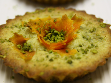 Moelleux aux pistaches et à la "fleur" de carotte