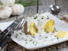 Pommes de terre au four à la crème de ciboulette