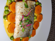 Truite aux petits légumes sauce echalotte safranée