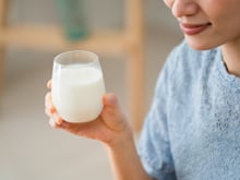 Quelle est la différence entre intolérance au lactose et allergie aux protéines de lait de vache (PLV) ?
